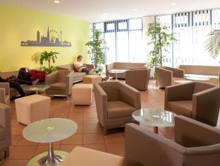 Allyouneed Vienna2 Hotel 3*